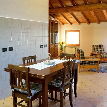 Corte Staffetta Apartment *